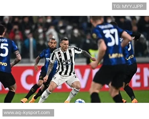 贝纳德斯基揭示C罗谦逊本色超越盛名背后的真实故事